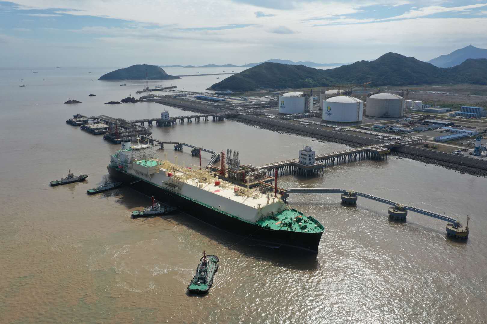2025年底浙江省LNG接收站年接收能力将达4500多万吨