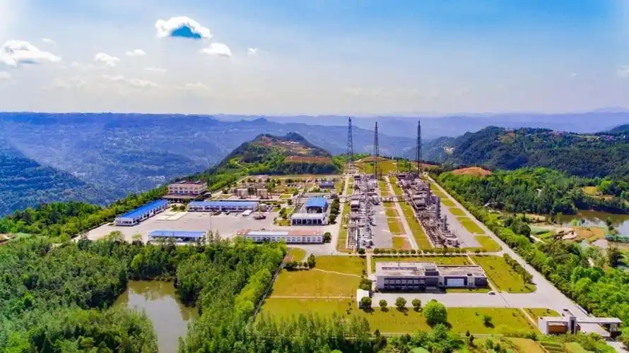 四川“十五五”规划建议：发展新型储能 建设川渝油气生产基地，促进天然气增储上产 加强页岩油勘探开发