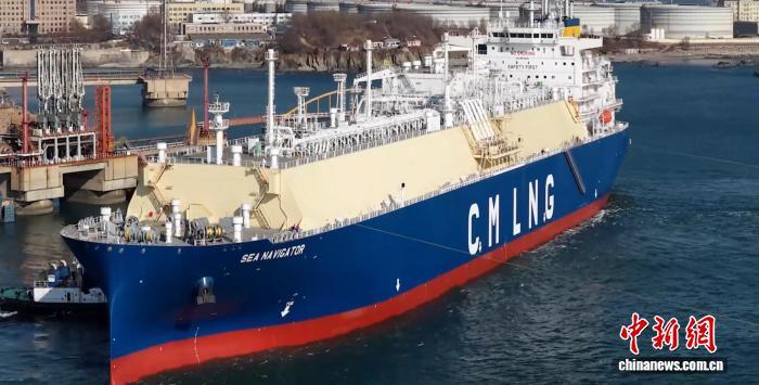 17.5万立方米液化天然气运输船在大连命名交付