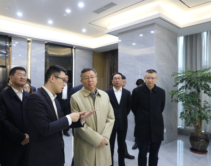 重庆市副市长李波到重庆交易中心调研指导