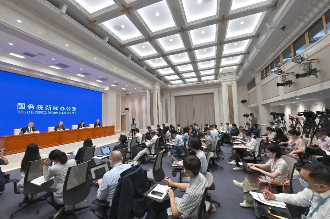 重磅！国家发展改革委负责同志回应经济社会热点焦点问题
