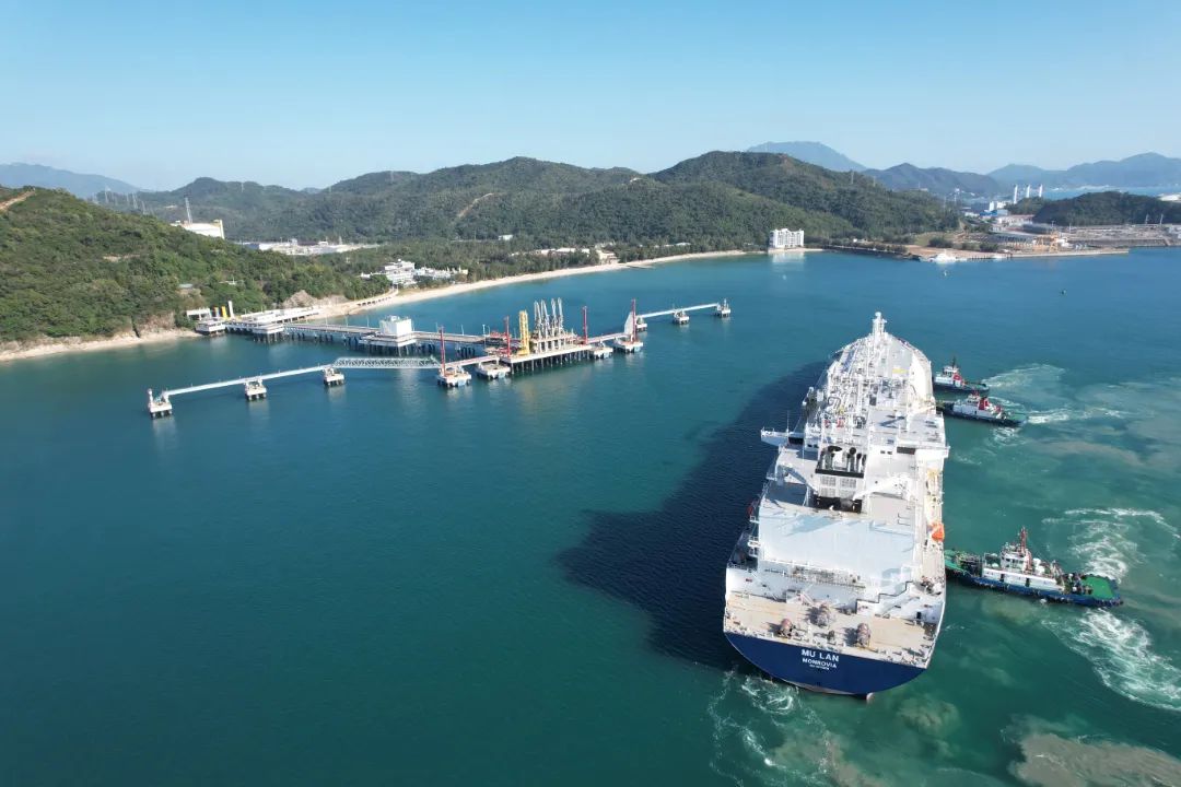 全球能源设施必须绿色转型