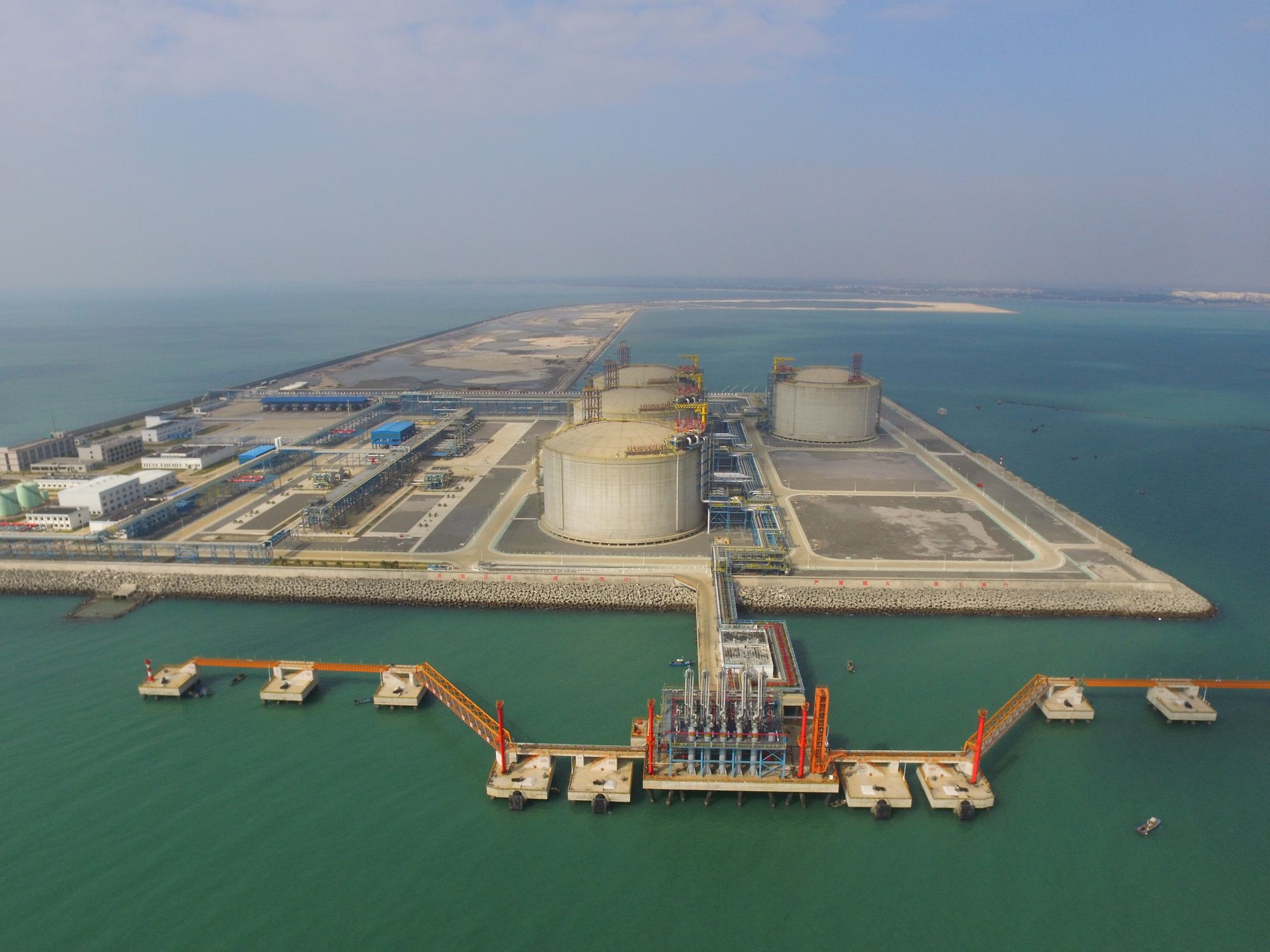 中国海油深圳LNG正式投产运营 冬季天然气保供新增1700万方/天