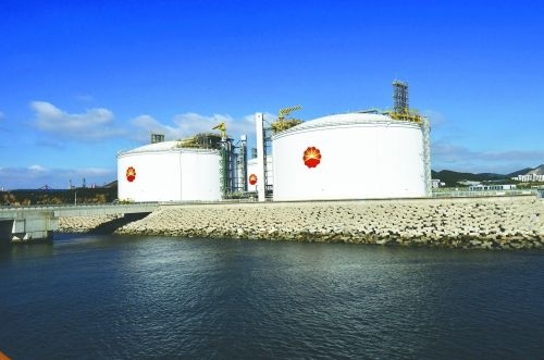 气温骤降拉动需求陡增 LNG价格三天涨逾43%