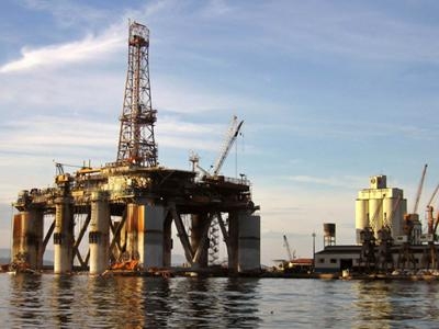 我国大陆最长海底成品油管道定向钻穿越成功
